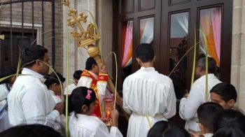 News Photo 1 - U.K. - Spiritual - manchester_palm_sunday_news
