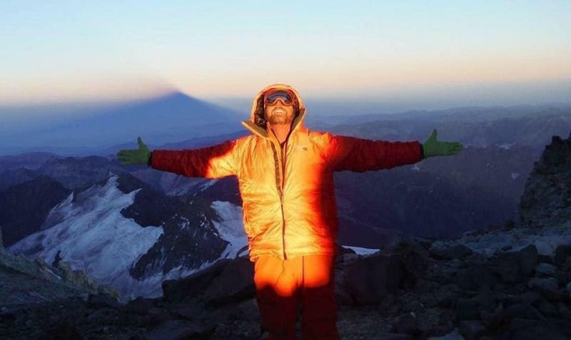 News Photo 1 - Other Countries - Otta Nottathil - 24520194everest