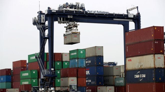 News Photo 1 - U.K. - Finance - 3820192port