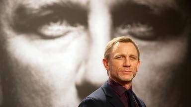 News Photo 1 - Germany - Cinema - 11020198bond