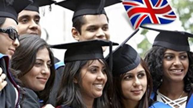 News Photo 1 - U.K. - Education - 61120195visa