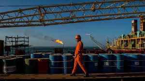 News Photo 1 - Other Countries - Finance - 7220196oil