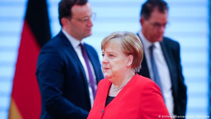 News Photo 1 - Germany - Otta Nottathil - 8520205merkel
