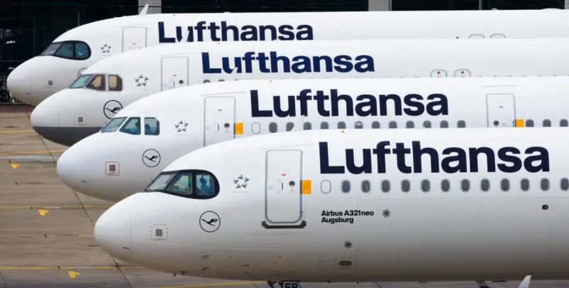 News Photo 1 - Germany - Otta Nottathil - climate_activists_demonstrate_frankfurt_airport
