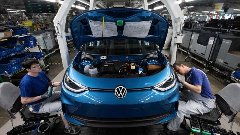 News Photo 1 - Germany - Otta Nottathil - vw_3_plats_shut_down_germany