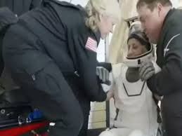 News Photo 1 - America - Otta Nottathil - sunita_williams_return_safe