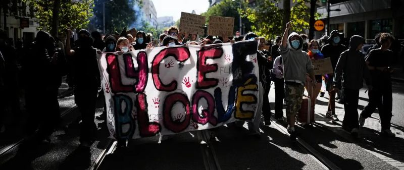 News Photo 1 - Europe - Otta Nottathil - France_400_schools_closed_as_student_protests_continue