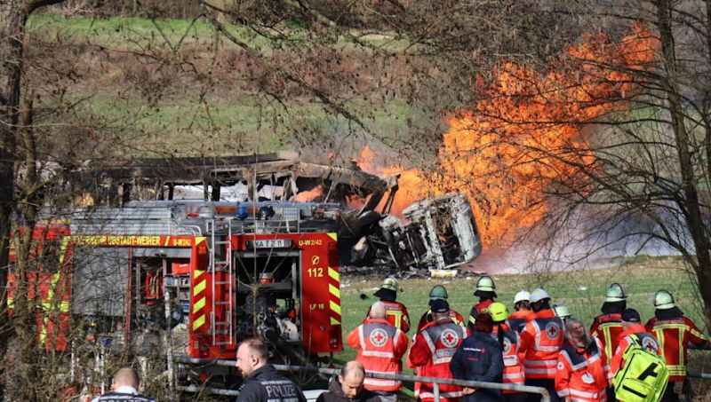 Photo #1 - Germany - Otta Nottathil - tanker_lorry_hits_tram_3_dead