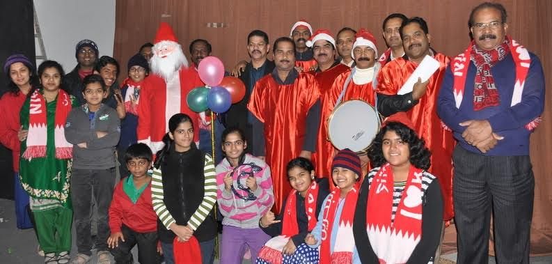 News Photo 2 - Other Countries - Associations - KCA_Christmas_Carol_2015