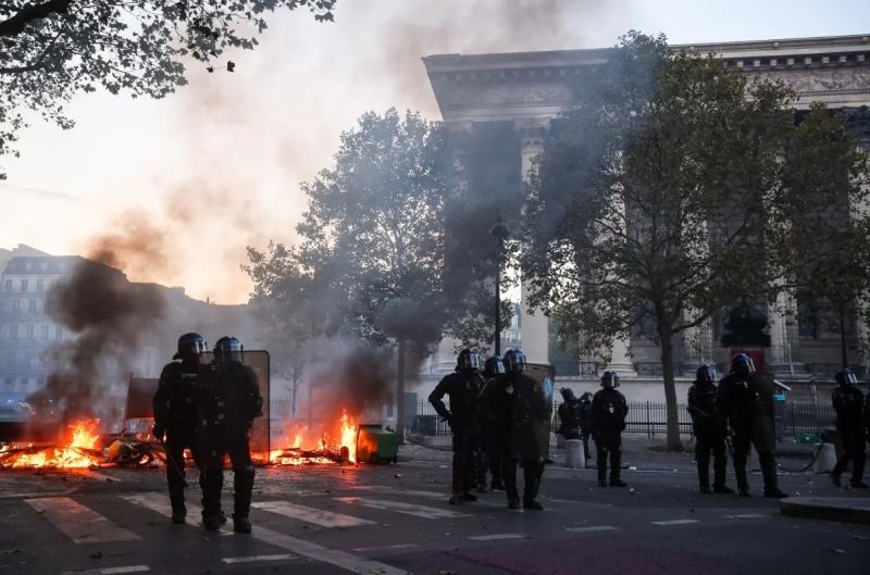 News Photo 1 - Germany - Otta Nottathil - travel_warning_germany_france_riots_oct_20_2026